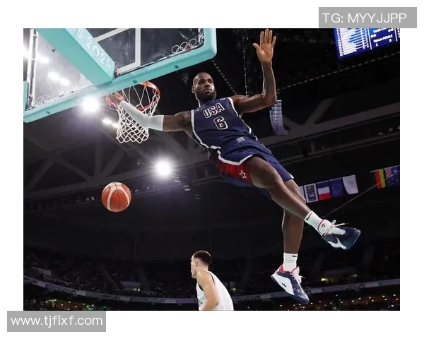 美国足球明星的璀璨瞬间与辉煌成就展现